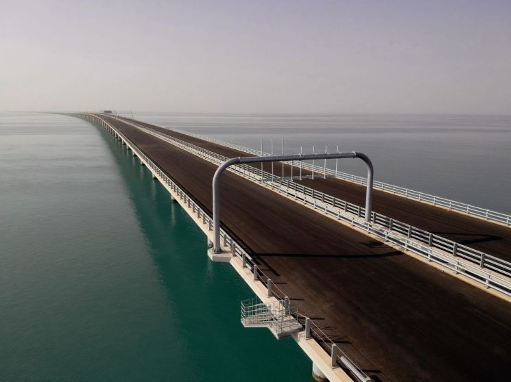 GS건설이 쿠웨이트에 시공중인 도하링크 교량의 모습. 2014년부터 공사를 시작해 올해 말 완공을 앞두고 있다.