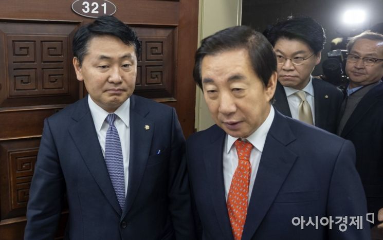 [포토] 나란히 들어서는 김성태-김관영 원내대표