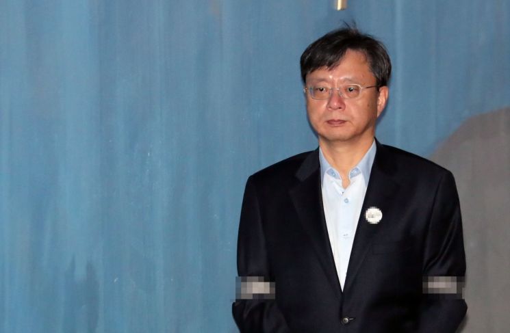 우병우, 불법사찰 징역 1년 6개월…"국정원 사유화 책임"(종합)