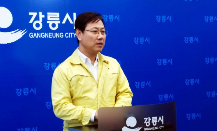 ‘사퇴 압박’ 오영식 코레일 사장 결국 물러났다…“철도 사고 책임 통감”(종합)