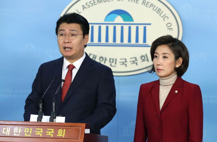 정용기, 한국당 정책위의장 출마…나경원 원내대표 후보 러닝메이트 