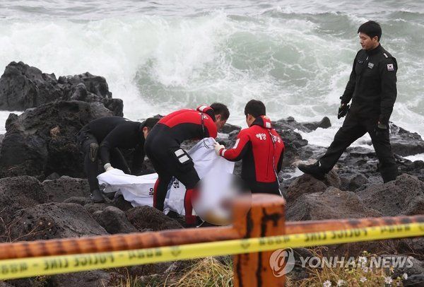 제주 애월 해안가서 20대 남성 숨진 채 발견…경찰 수사 착수