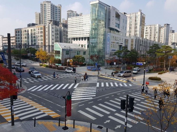 성동구 왕십리도선동주민센터 앞 대각선횡단보도 설치 