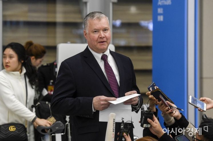 [포토]환하게 웃는 스티븐 비건