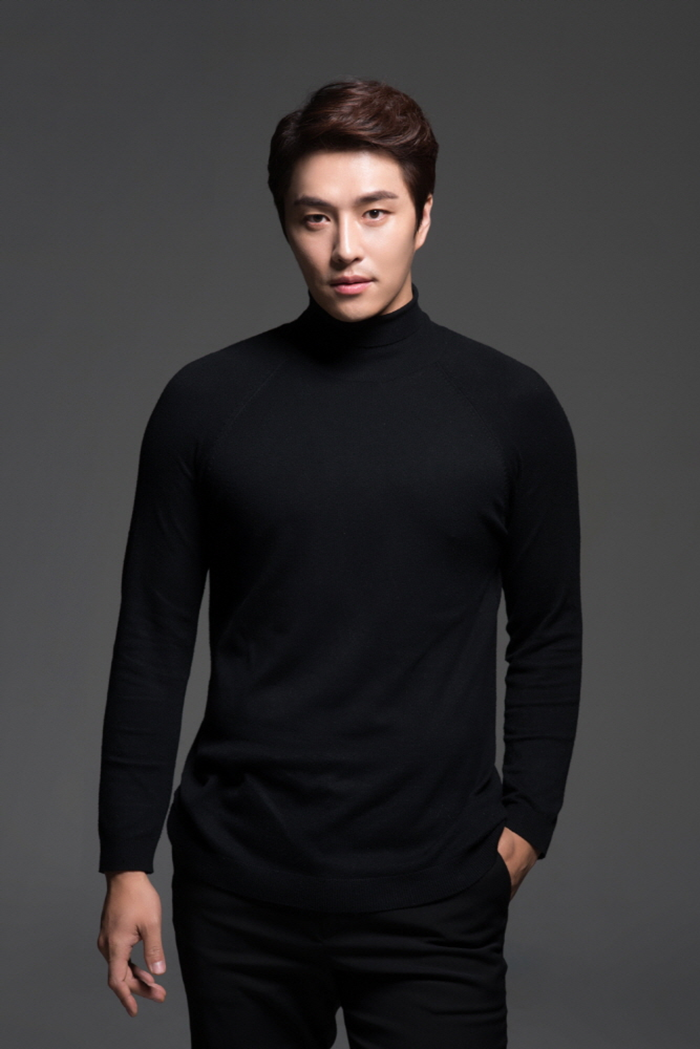 [이슈]민우혁, 뮤지컬 '지킬앤하이드' 캐스팅·둘째 임신 '겹경사'