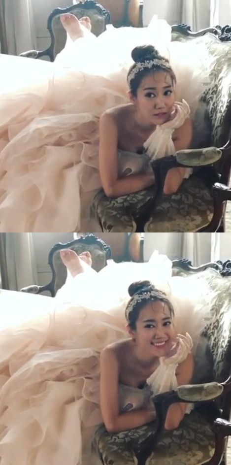 채령, 웨딩 화보 영상 공개…"이제 청첩장 나왔다"