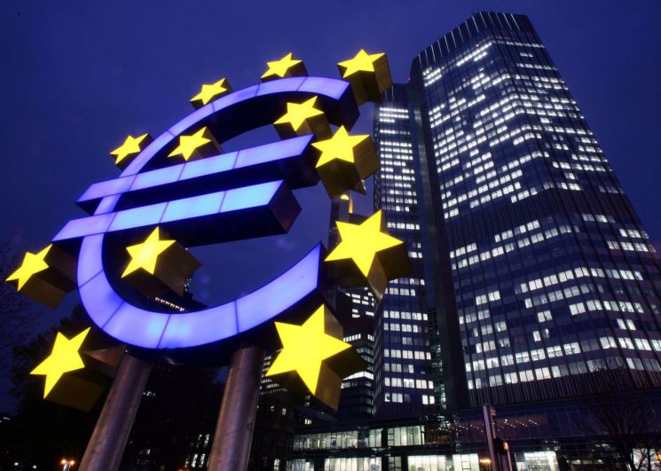 "ECB 상반기 금리인상 기준변경 및 유동성 공급 발표 예상"