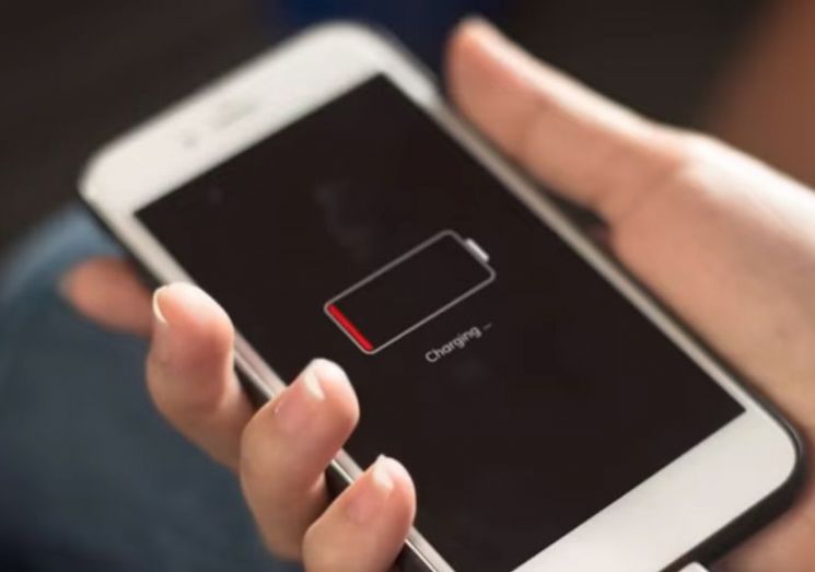 [과학을읽다]추운 겨울에는 배터리가 빨리 닳는다?