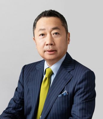 박정원 두산 회장, 취임 3년…과제는?
