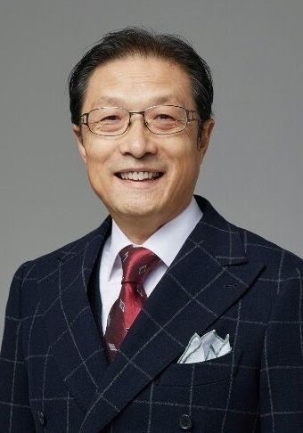 이랜드그룹, '오너家' 박성수·박성경 물러나고 계열사 독립 경영체제 강화  