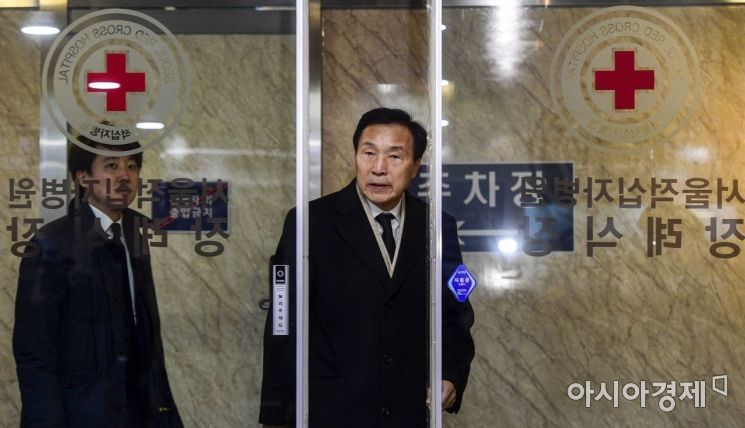 [포토] 故 임세원 교수 빈소 찾은 손학규 대표