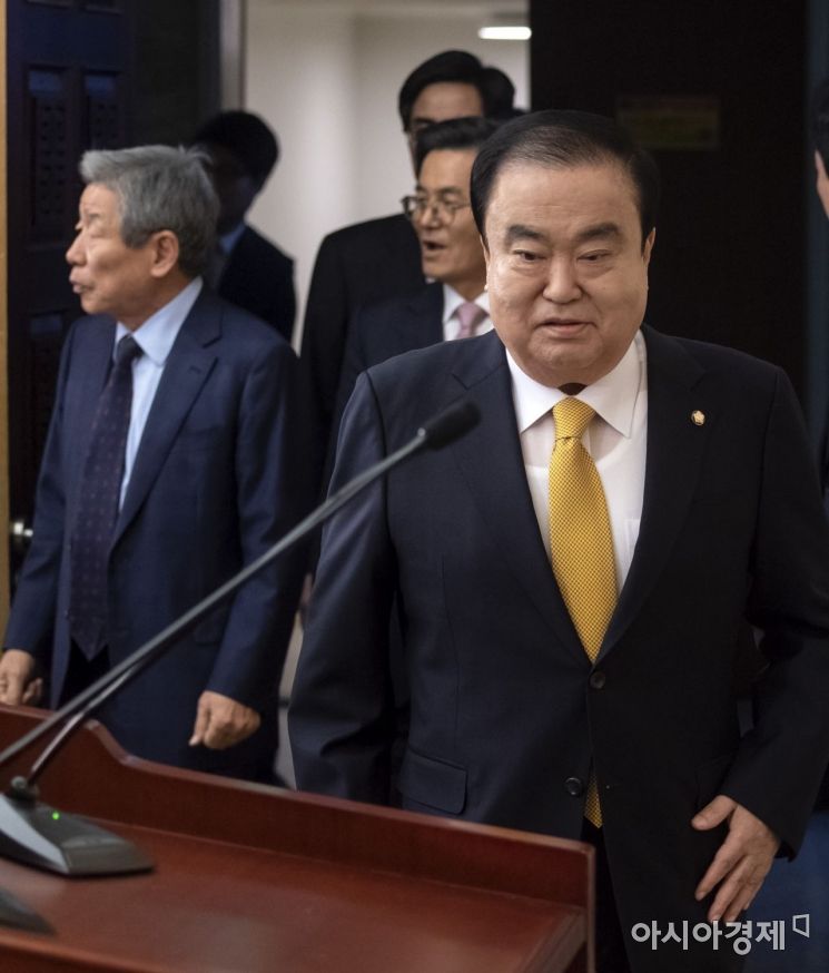 [포토] 기자회견 갖는 문희상 의장