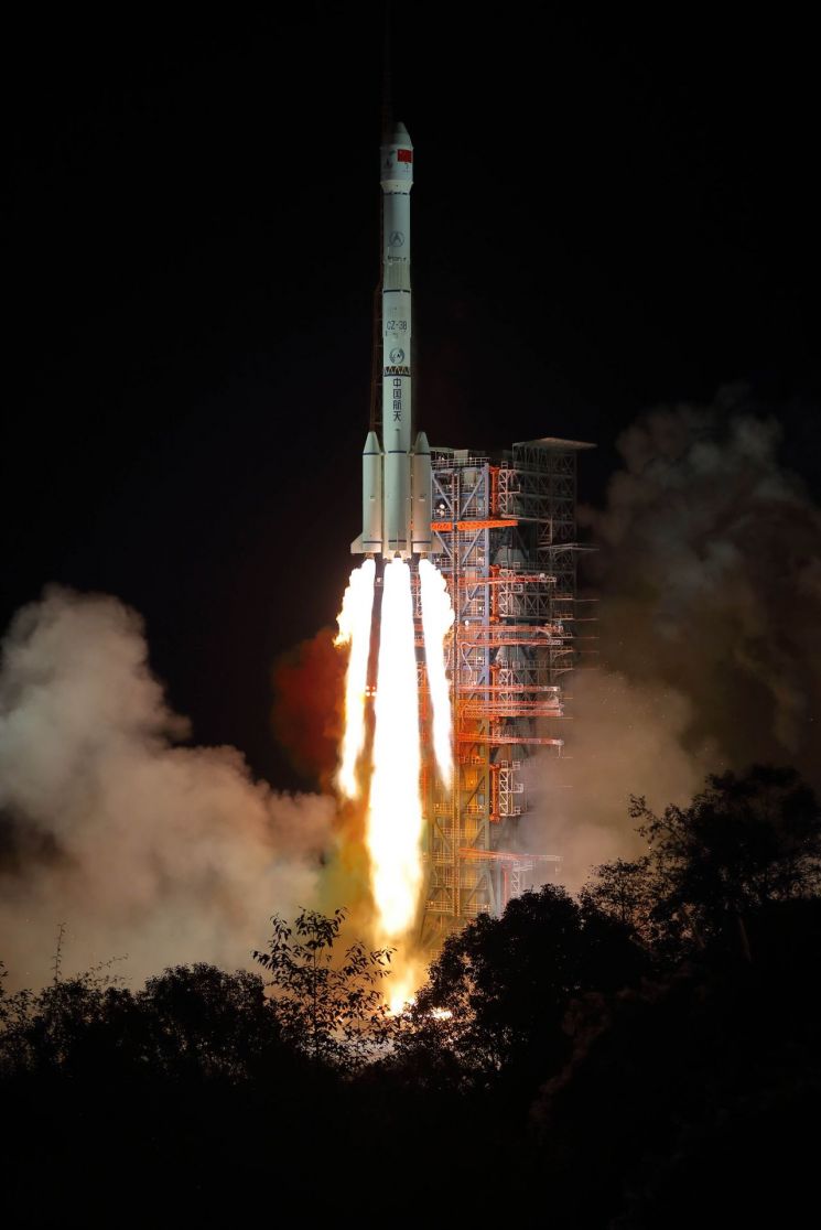 중국, 올해 사상 첫 서해상 우주 로켓 발사