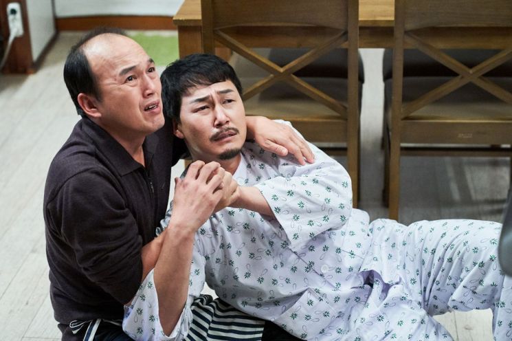 주말 극장가 '판수' 열풍…'말모이'·'내안의 그놈' 승승장구  