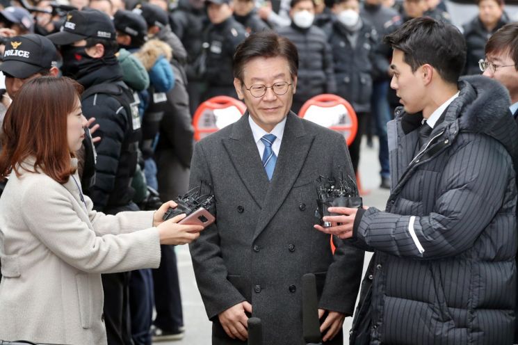 이재명 재판 핵심 '친형 강제입원' 14일부터 심리