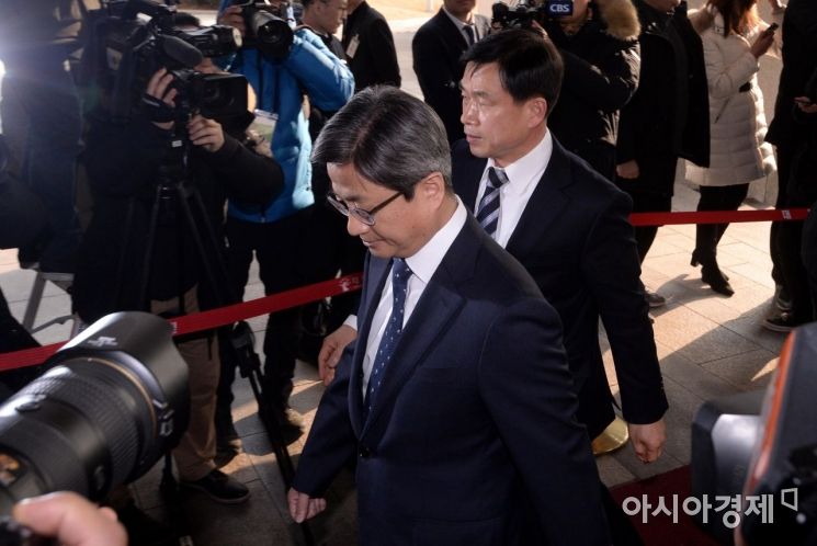 [포토] 출근하는 김명수 대법원장