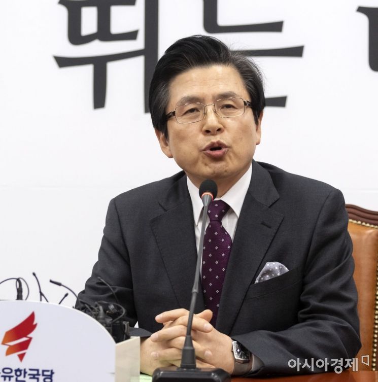 바른미래당 “황교안, 기회주의자의 전형…‘친박 아이돌’로 만족해야”