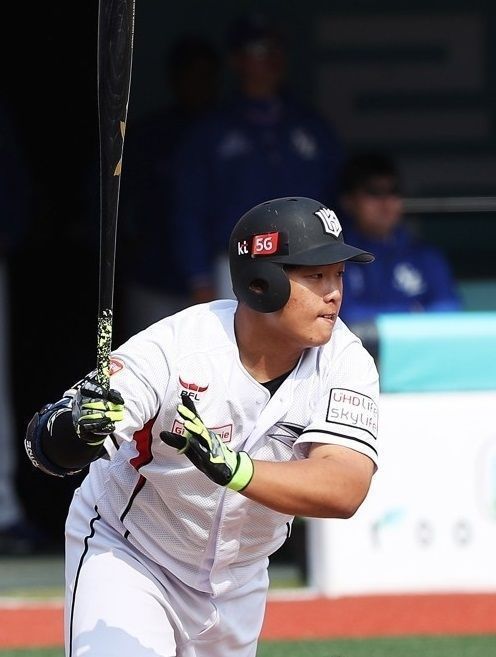 KT, FA·육성·군보류 선수 제외 2019 시즌 '연봉 계약 완료'