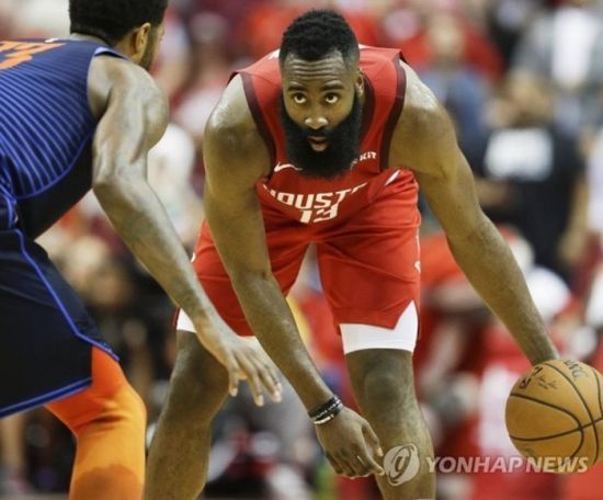 NBA 신기록을 작성하고 있는 제임스 하든/ 사진=연합뉴스(AP)