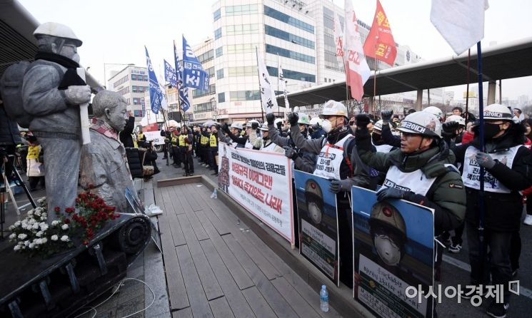 [포토] 비정규직 1000인 1박2일 투쟁 결의대회