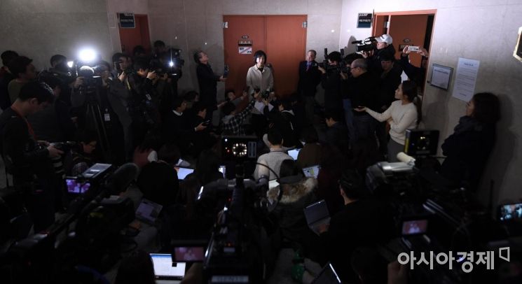 [포토] 손혜원 의원 향한 취재 열기