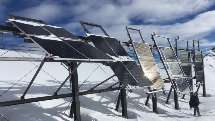 알프스 고산지역에 설치된 태양광발전 시스템. [사진=EPFL]