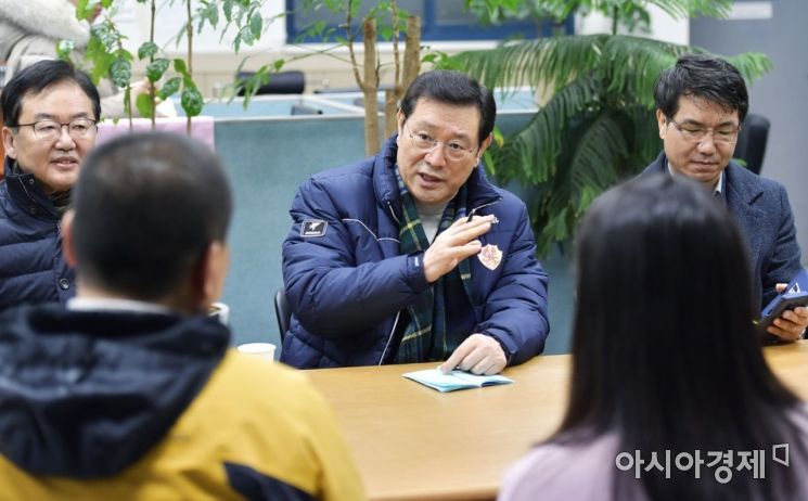 이용섭 시장, 전통시장·복지시설 민생현장 점검