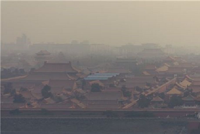 베이징과 톈진, 허베이성 등 중국에서 대기오염이 심각한 수도권 일대 징진지(京津冀) 지역의 초미세먼지 농도는 2013년 대비 많이 개선됐다고 하지만 여전히 세계보건기구(WHO) 권고치의 7배가 넘는 것으로 알려졌다.