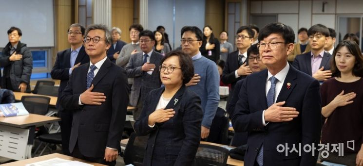 [포토] 김상조, 전자상거래법 전부 개정안 토론회 참석
