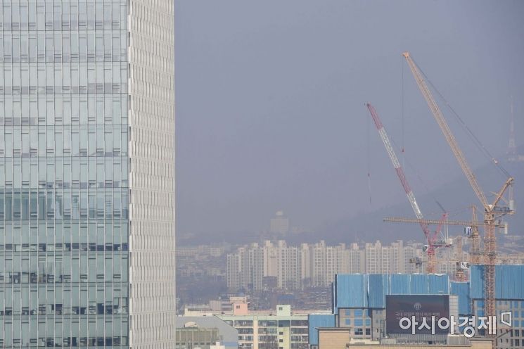 [포토] 서울 한 낮 영상 '미세먼지 공습'
