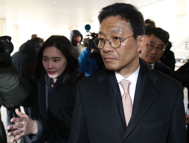 ‘서지현 인사보복’ 안태근 전 검사장 징역 2년 법정구속