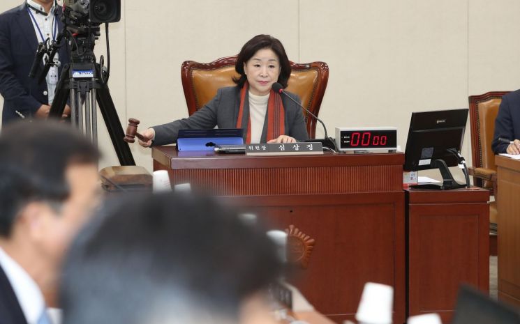 정개특위, 선거제 개혁 논의 ‘소소위’로…심상정 “정치협상 병행 요청”