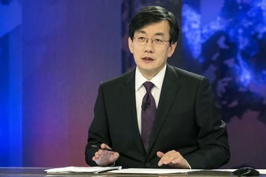 “동승자 누구” vs “남의 사생활”…손석희, 진실공방 격화