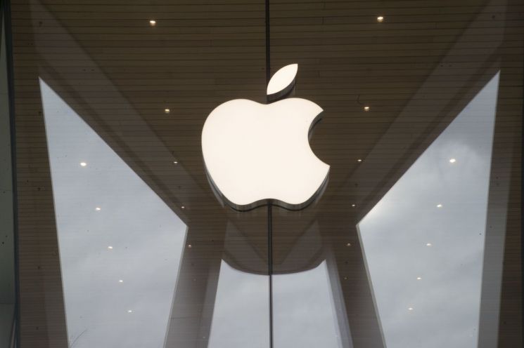 애플-퀄컴 화해에도 스마트폰주 '버프는 아직'