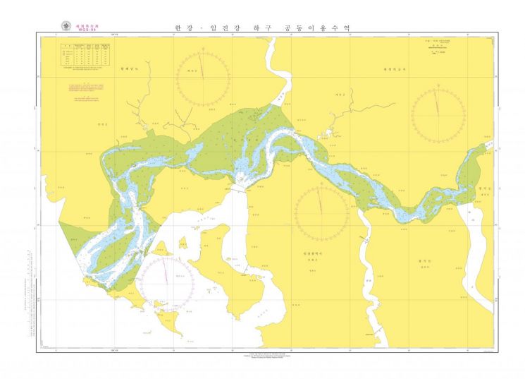 해양수산부가 30일 지난해 말 실시한 남북 공동수로조사 결과를 토대로 제작한 한강하구 남북 공동이용수역 해도를 공개했다. (사진=해양수산부)
