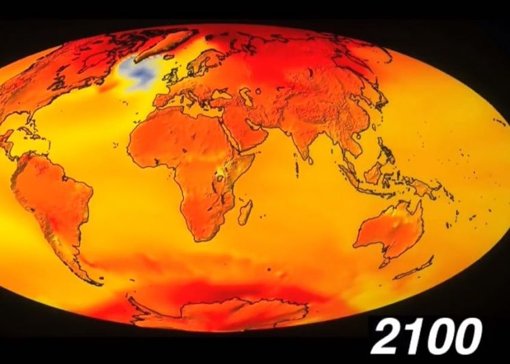 오는 2100년 지구의 온도는 평균 4.8도 상승할 것으로 예측되기도 했습니다. 지구는 점점 더 뜨거워지고 있습니다. [사진=유튜브 화면캡처]