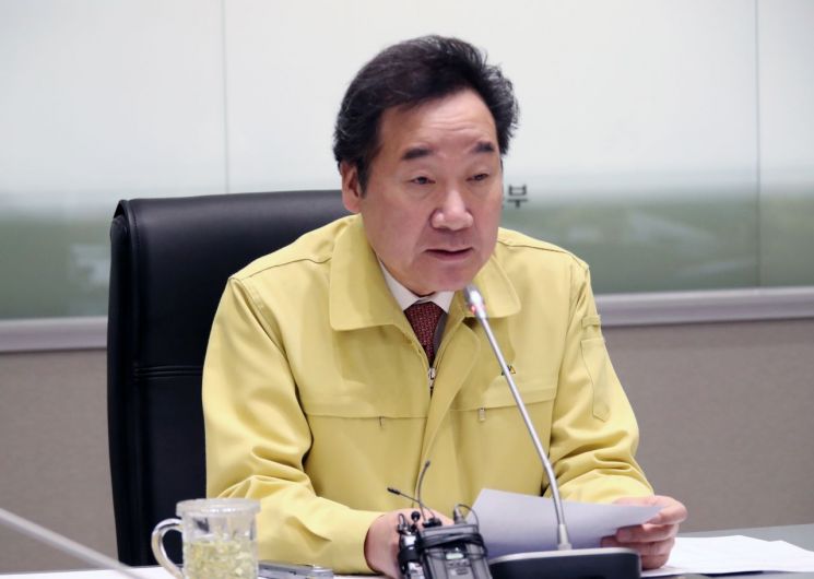 이 총리, 구제역 현장방역관 격려메시지…"차단되도록 힘내달라"