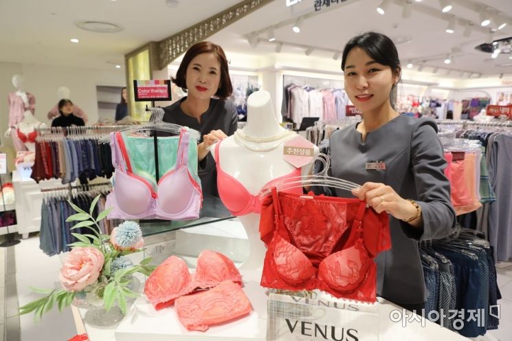 롯데백화점 광주점, 비너스 균일가전 진행