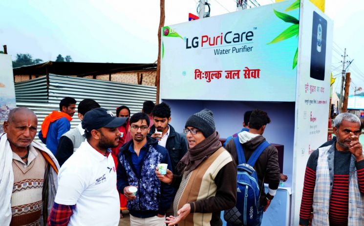 LG전자, 인도 최대 축제에 정수기·세탁기 설치