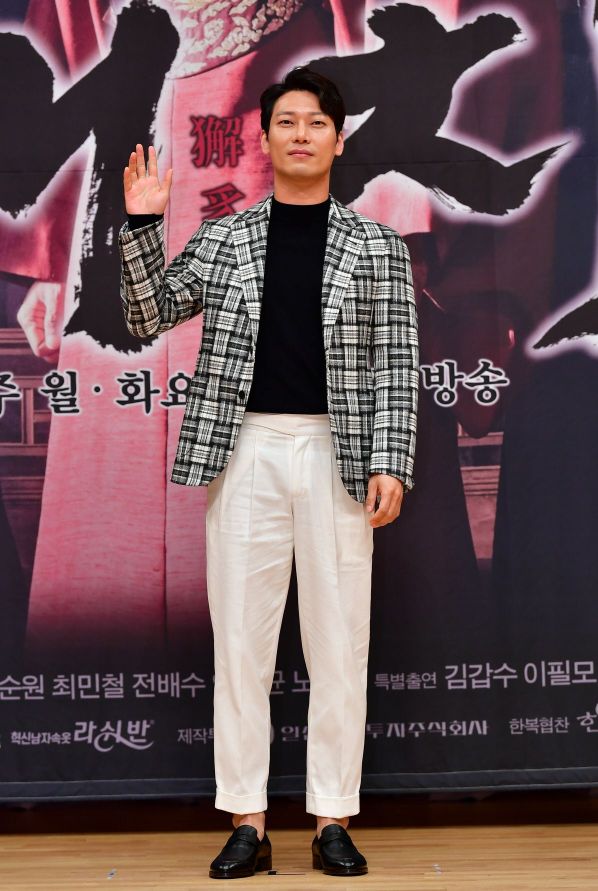'해치'에서 달문 역을 맡은 배우 박훈. 사진=SBS