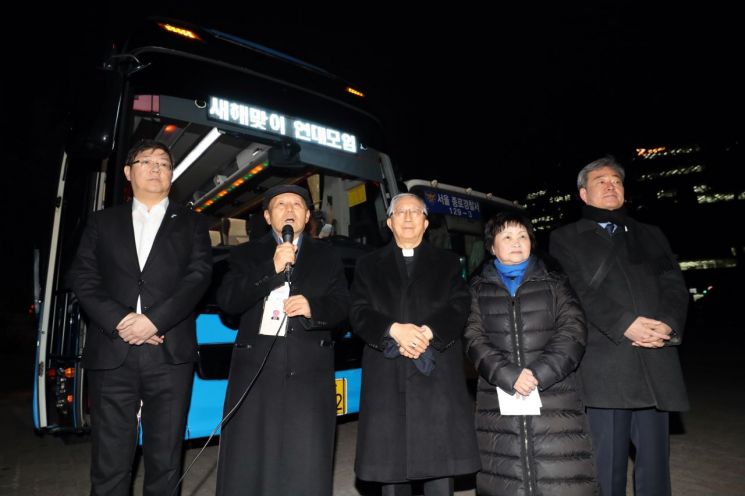 남북 노동자, 12일 금강산에서 만남…대표자 회의 정례화 시동