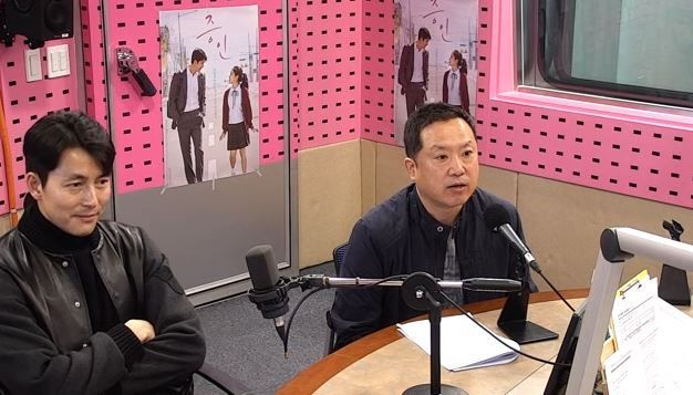 '씨네타운' 출연 배우 정우성과 이한 감독 / 사진=SBS 보이는 라디오