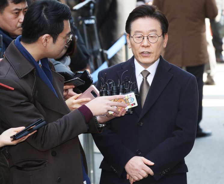 이재명 "강제입원 아닌 강제진단…사필귀정할 것"