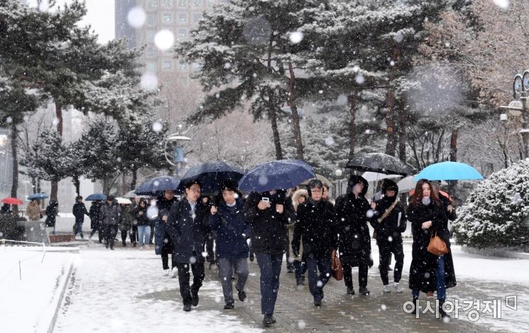 [포토] 예보 보다 많은 눈