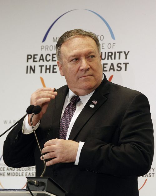 조건부 제재완화 시사한 美폼페이오, "김정은에 달렸다" 결단 촉구