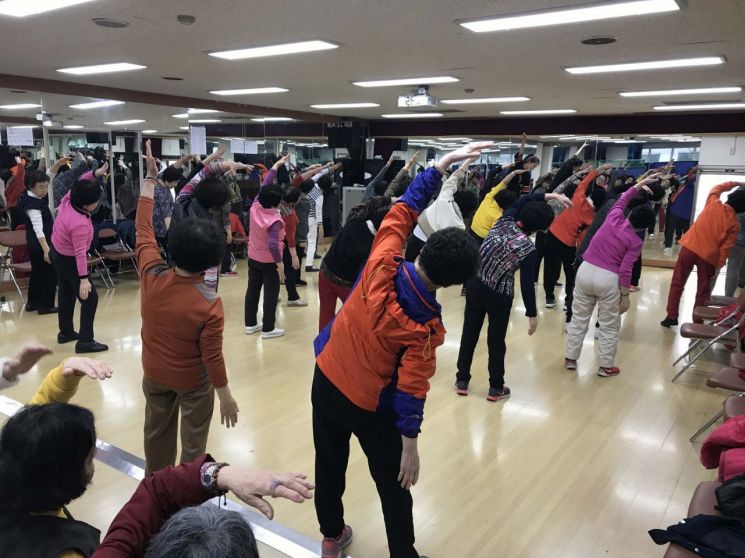 강서구, 어르신 선호 특화 강좌 설문조사
