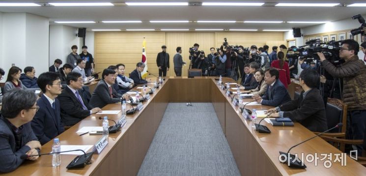 [포토]제9차 노동시간제도개선위원회 전체회의 개최