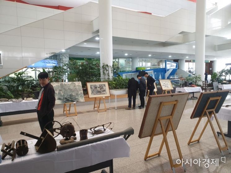 전남도청 갤러리서 ‘축제 그리고 하모니’ 전시회  