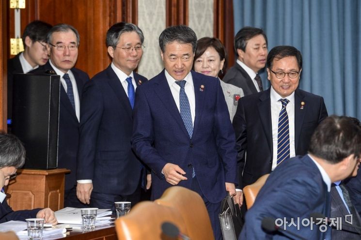 [포토] 혁신성장대책회의 참석한 관계부처 장관들