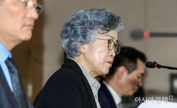 [포토]공공기관 채용 실태 발표하는 박은정 귄익위원장